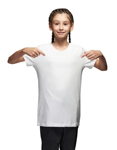 Enfant Fille Portant Blanc Shirt Isolé Sur Fond Blanc — Photo
