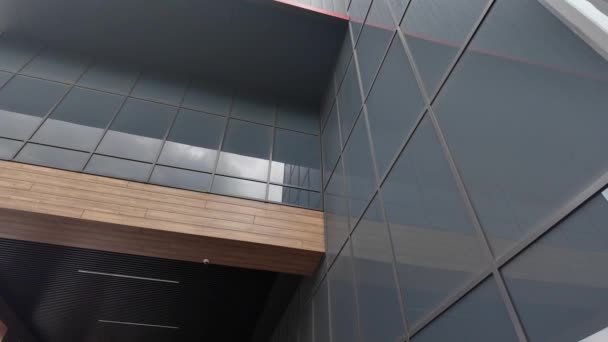 Abstrakt Arkitektur Delar Kommersiell Byggnad Som Bakgrund Långsamma Rörelser — Stockvideo