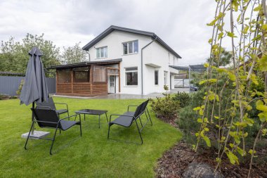 Geceleri modern özel ev