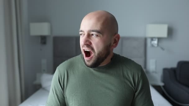 Tired Sad Yawning Sleepy Bald Unshaven Man Touching Head Bed — Stock Video