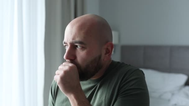 Sad Bald Unshaven Man Coughing Covering Mouth Hand Touching Throat — Vídeo de Stock