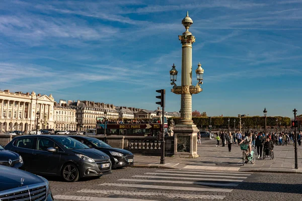 Accogliente Strada Parigi Con Vista Sulla Famosa Torre Eiffel Una — Foto Stock