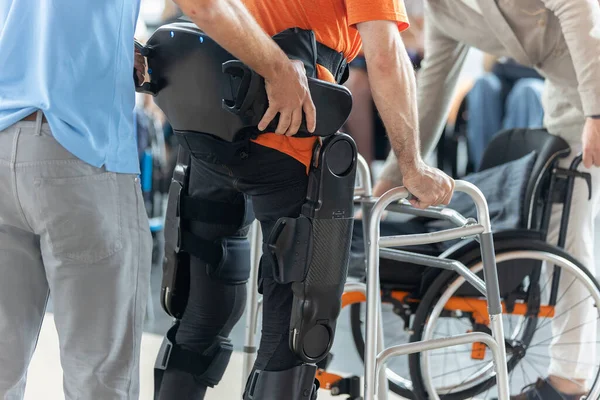 Boy Mobility Problems Lower Limbs Upright Posture Walking Thanks Mechanical — Stock Fotó