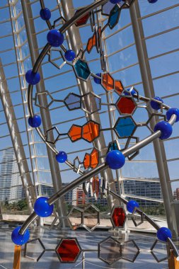 Dev Yapı DNA 'nın Helikal Şeklini Temsil Ediyor.