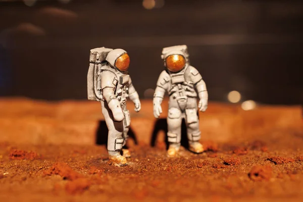 Astronauts Explorers of the Planet Mars: scaled down Models.