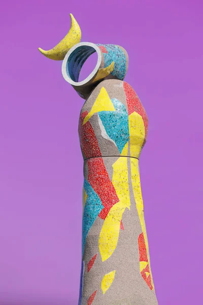 Dona Ocell Ceramic Concrete Sculpture Catalan Artist Joan Miro Барселона — стоковое фото