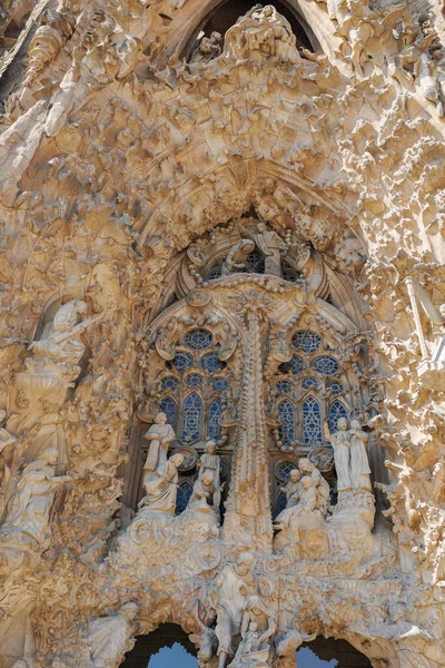 Αγάλματα Στην Εξωτερική Όψη Της Βασιλικής Της Sagrada Familia Πρόσοψη — Φωτογραφία Αρχείου