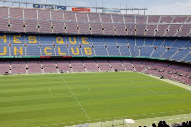 F.C. 'nin en yüksek koltuklarından izleyeceğiz. Barcelona Futbol Stadyumu, Nou Kampı, İspanya.