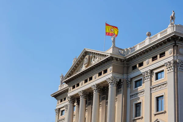 巴塞罗那军政府新古典主义建筑 位于西班牙巴塞罗那Ciutat Vella区和平之门广场 — 图库照片