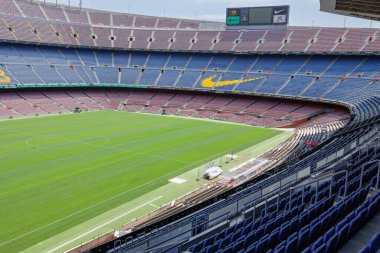 F.C. 'nin en yüksek koltuklarından izleyeceğiz. Barcelona Futbol Stadyumu, Nou Kampı, İspanya.