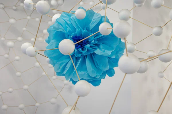 Artistic Depiction Blue Flower Crepe Paper Surrounded Structure White Spheres — Stock Photo, Image