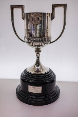 Barcelona Futbol Kulübü Futbol Takımı-İspanya Kupası Şampiyonası 'nda Kupa Zaferi Sembolize Ediyor.