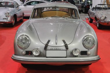 Porsche Vintage Car, Klasik Araba Teması 'nda sergilendi.