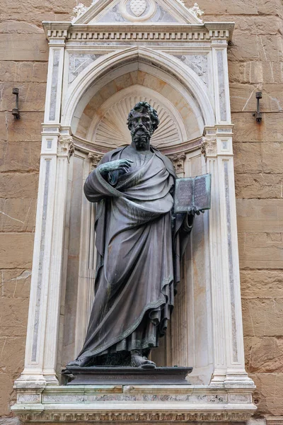 Statuia Sfântului Matei Cortul Exterior Din Perimetrul Exterior Bisericii Orsanmichele — Fotografie, imagine de stoc
