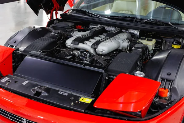 Engine Ferrari 456 Open Hood — Stock Photo, Image
