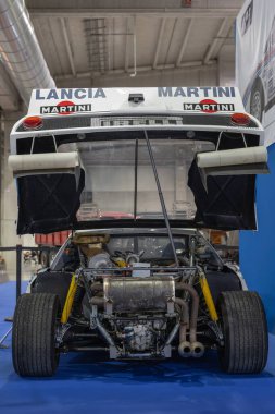 Lancia 037 Grup B, İtalyan Ralli Otomobili 1982 'de üretildi.