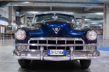 Cadillac Coupe Deville - 62 serisi. Üstü açık, üstü açık, 1949 yapımı..
