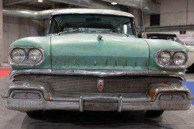 Old sMobile Fiesta Wagon 88 Amerikan Vintage Collector Car 1958 'de üretildi..