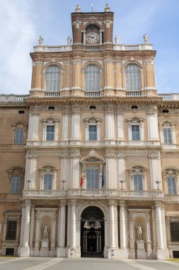 Modena Dükalığı, Barok Mimarisi, İtalya Cephesi.