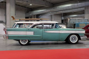 Old sMobile Fiesta Wagon 88 Amerikan Vintage Collector Car 1958 'de üretildi..