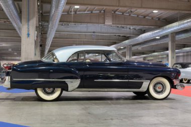 Cadillac Coupe Deville - 62 serisi. Üstü açık, üstü açık, 1949 yapımı..