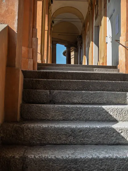 Bolonya 'nın Kaval Kavşağı, Bolonya - İtalya.