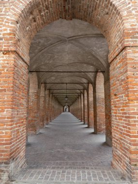 Galleria degli Antichi ya da Koridor Grande, İtalya 'nın Mantova eyaletindeki Sabbioneta şehrinde tekrarlı kemerli açılışları olan tarihi bir bina..