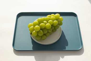 Tek bir parlak muscat üzümü