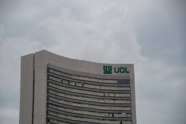 Singapur, Singapur, 30 Ağustos 2022, Singapur 'da bir binanın ön cephesinde 