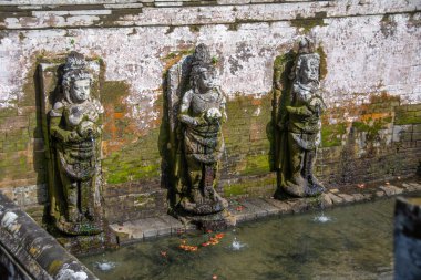 Stone sculptures on the temple complex 