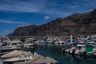 Los Gigantes, İspanya 7 Eylül 2023, Los Gigantes marinası.