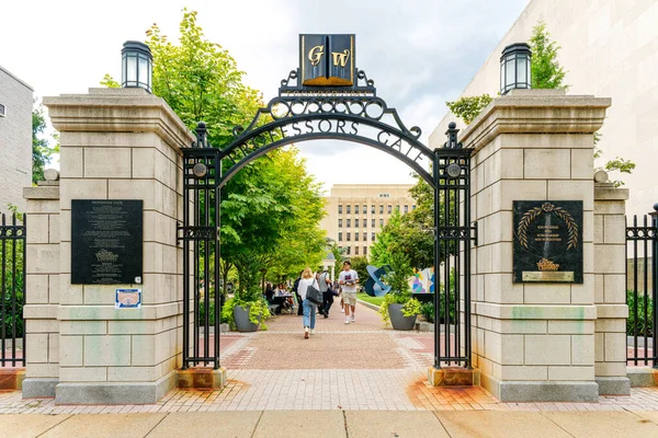 华盛顿特区 2022年9月8日 教授之门与乔治华盛顿大学校园景观 — 图库照片