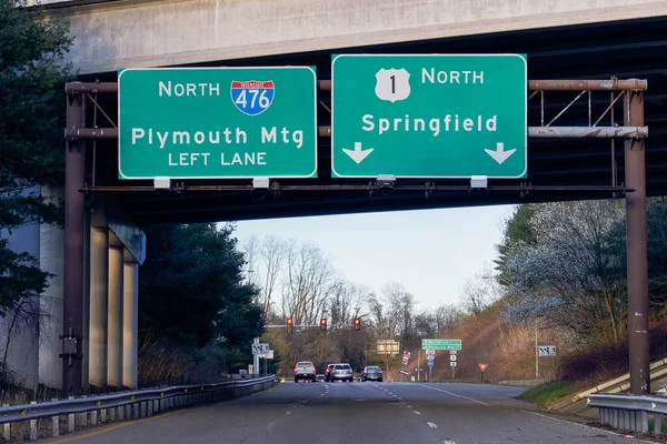 Media April 2023 Vägskyltar Mot North Interstate 476 Mot Plymouth — Stockfoto