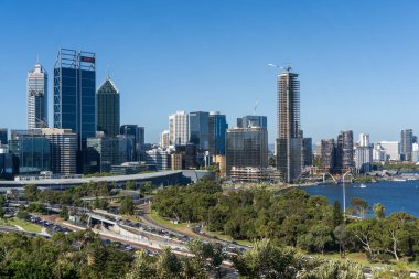 Kings Park 'tan Perth CBD' nin görüntüsü. Batı Avustralya.