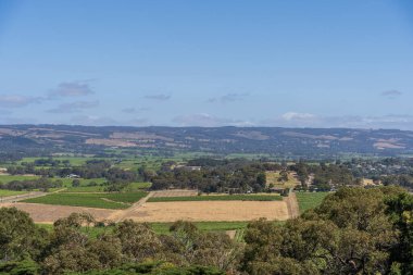 McLaren Vale 'in Cube d' Arenberg, Güney Avustralya 'daki görüntüsü.