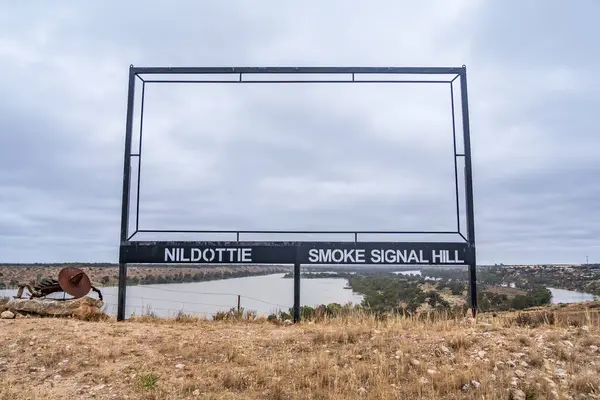 Smoke Signal Hill Murray Rivier Nildottie Zuid Australië Stockfoto