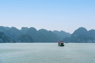 Lan Ha Bay, Cat Ba, Vietnam 'da sahne gezisi.
