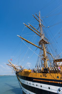 DARWIN, AUSTRALIA - 06 OCT 2024: İtalyan eğitim gemisi Amerigo Vespucci, 2024 dünya turu sırasında Darwin 'deki Fort Hill rıhtımına yanaştı.