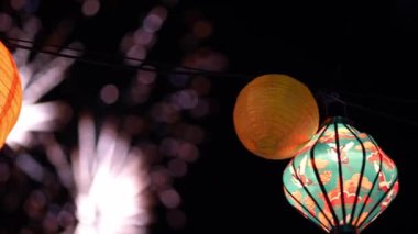 Darwin Rıhtımı, Kuzey Bölgesi 'nde 2024 Vietnam Fener Festivali' nde havai fişekler.