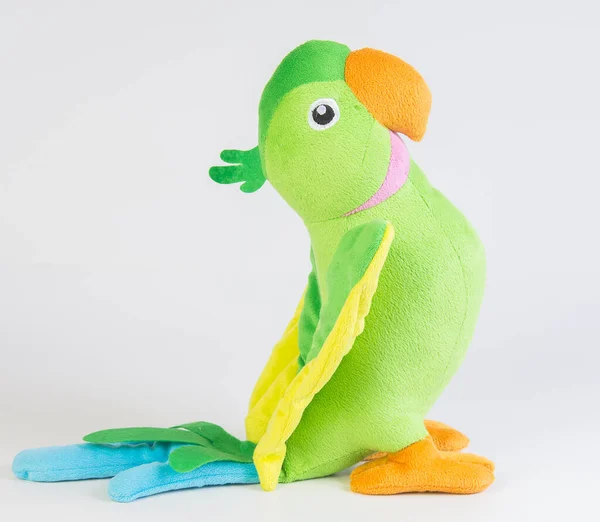 Papagaio Colorido Pelúcia Brilhante Brinquedo Para Crianças Macias Fundo Branco Imagem De Stock