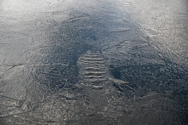 Texture Thin Melting Ice Spring Lake Sky Reflected Surface Light —  Fotos de Stock