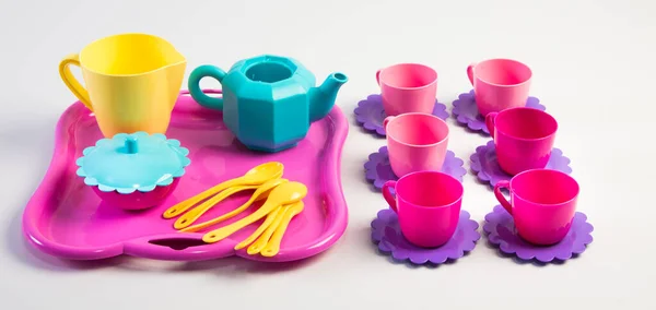 Kleurrijk Plastic Speelgoedservies Voor Kinderen Een Witte Achtergrond — Stockfoto