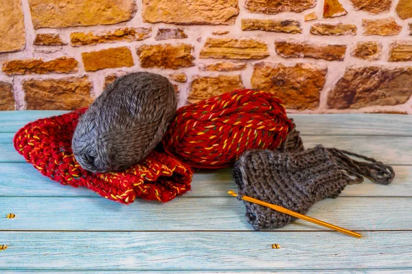Several Balls Yarn Crochet Hook Wool Hand Warmer Started — Stock Photo, Image