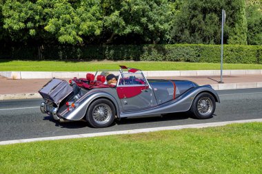 Nice, Fransa - 5 Ekim 2018 Klasik Cabriolet Nice 'ten geçiyor..