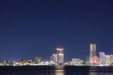 Japonya 'da Yokohama Minatomirai 21 (Daikokufuto' dan görüntü) (Gece Sahnesi))