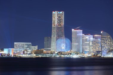 Japonya 'da Yokohama Minatomirai 21 (Daikokufuto' dan görüntü) (Gece Sahnesi))