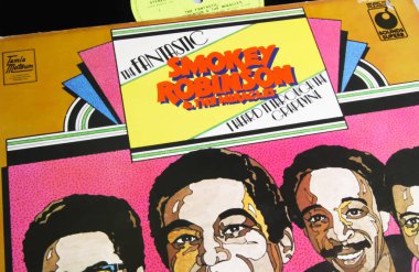 Viersen, Almanya - 9 Mayıs. 2022: Smokey Robinson ve Mucizeler 'in plak kapağının kapağı