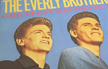 Viersen, Almanya - 9 Mayıs. 2022: Everly Brothers 'ın plak kapağının kapağı