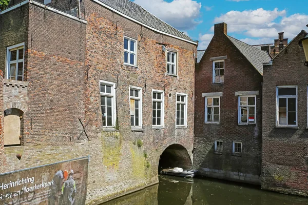 Hertogenbosch Ολλανδία Ιουλίου 2023 Μεσαιωνικά Σπίτια Στο Αρχαίο Παλιό Σύστημα — Φωτογραφία Αρχείου