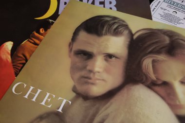Viersen, Almanya - 9 Haziran. 2023: 1959 'dan kalma caz trompetçisi Chet Baker' ın klasik plak kapağı